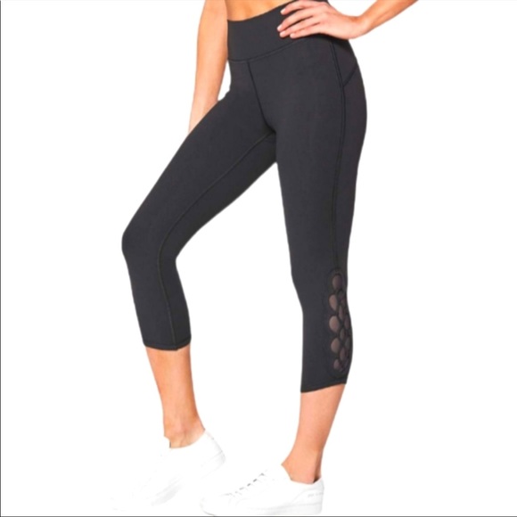 lululemon athletica Pants - lululemon Tied to It high rise crop leggings 21”